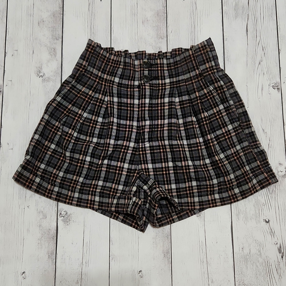 American Eagle Size 0 Plaid Dress shorts